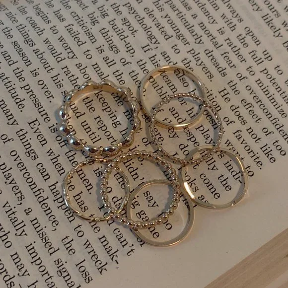 7pcs Minimal Gold Stacking Rings - Picture 5 of 6